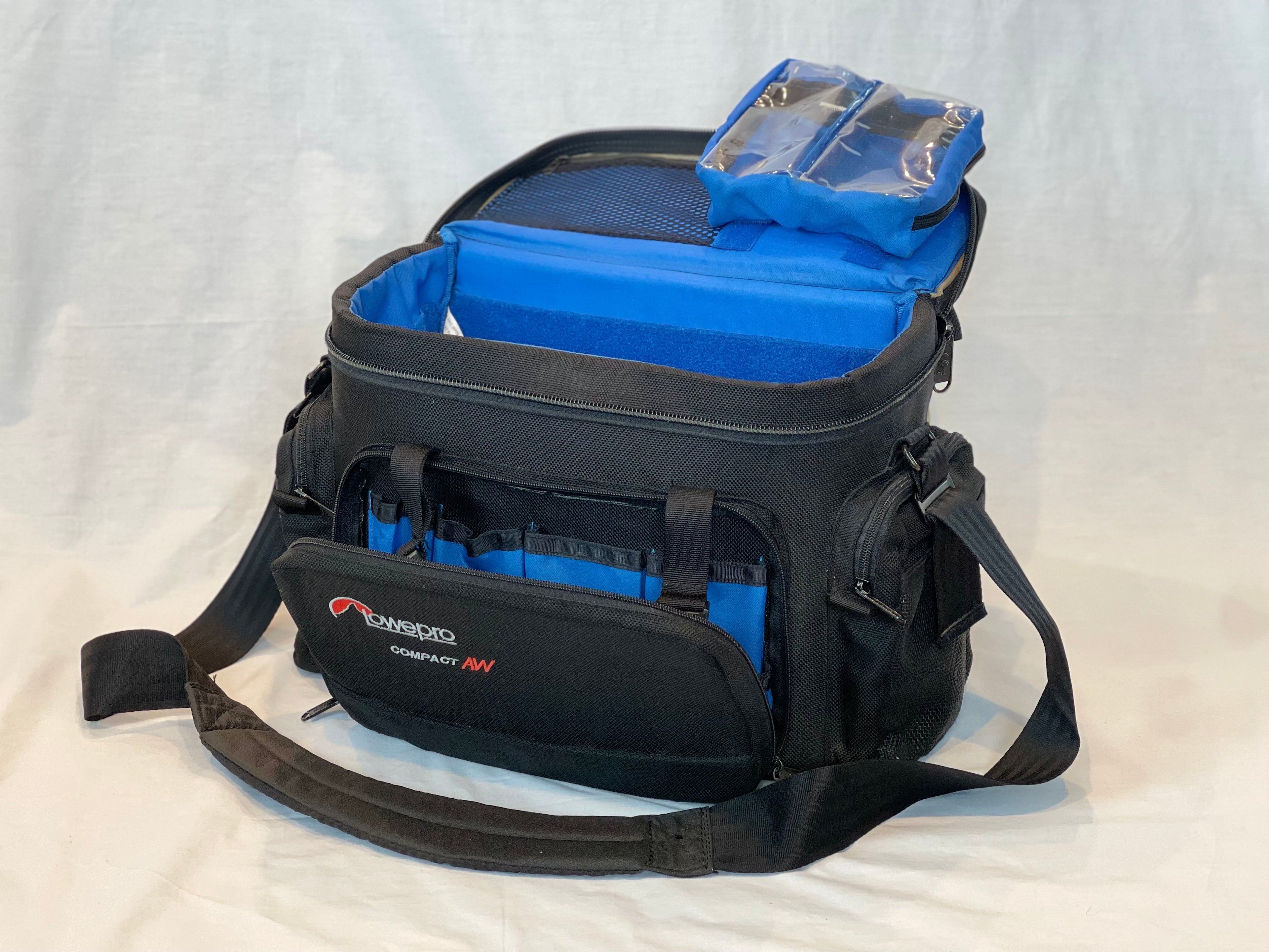 Lowepro Compact AW bag