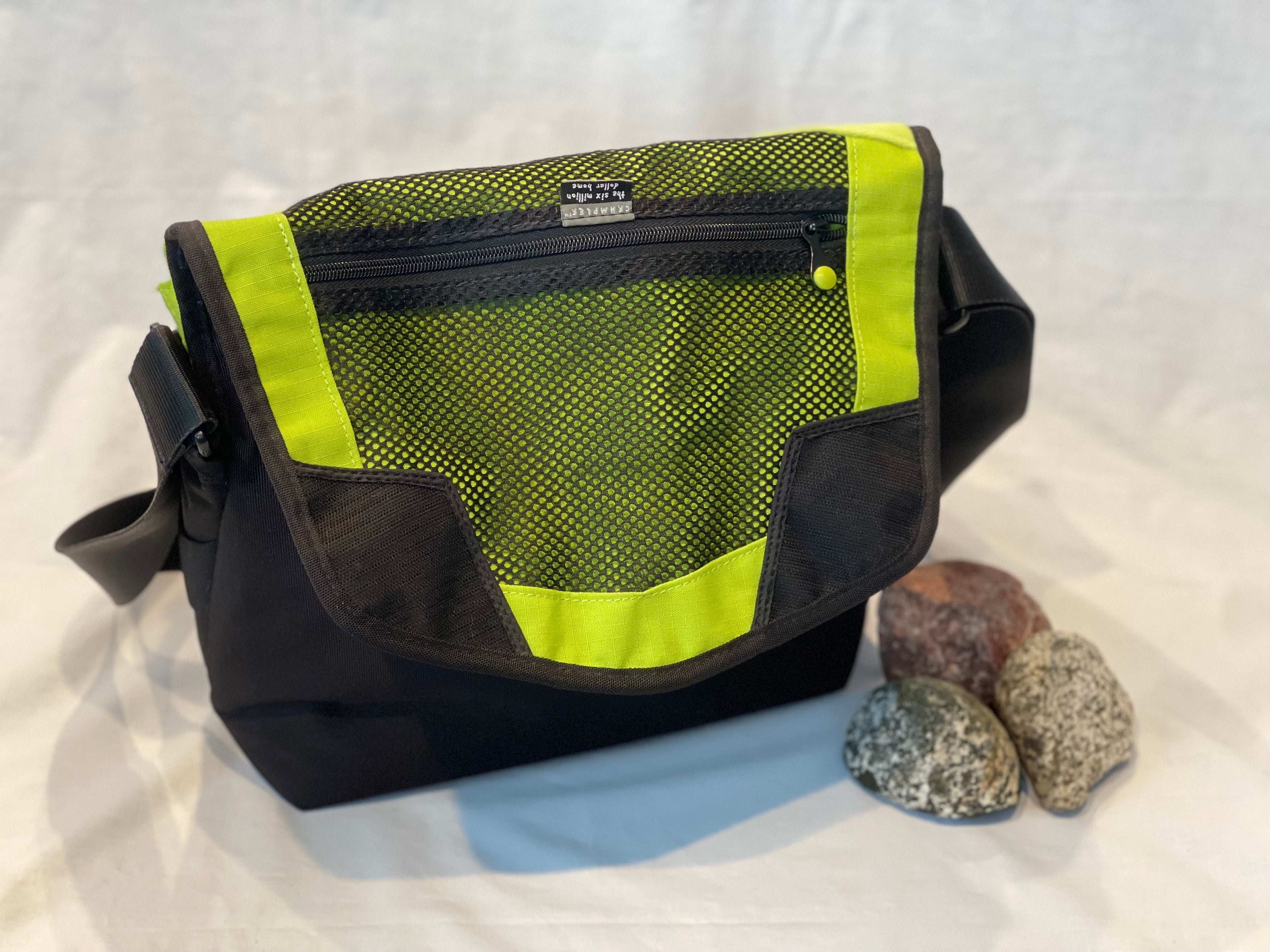 Crumpler "Six Million Dollar Home" - camera bag