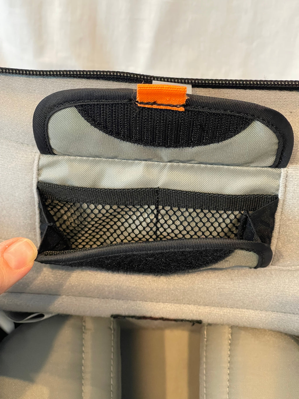 Lowepro Rezo 170 AW Black