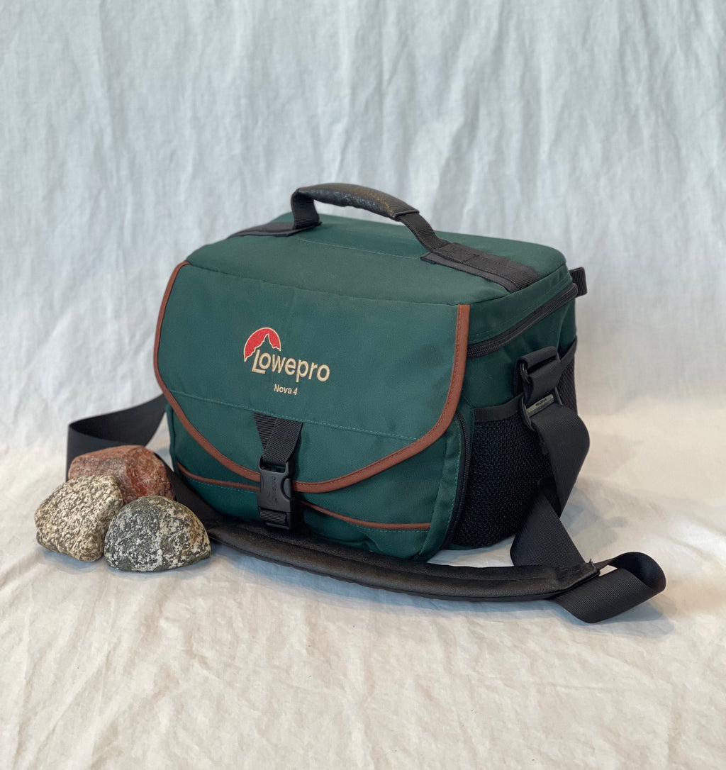 Lowepro Nova 4